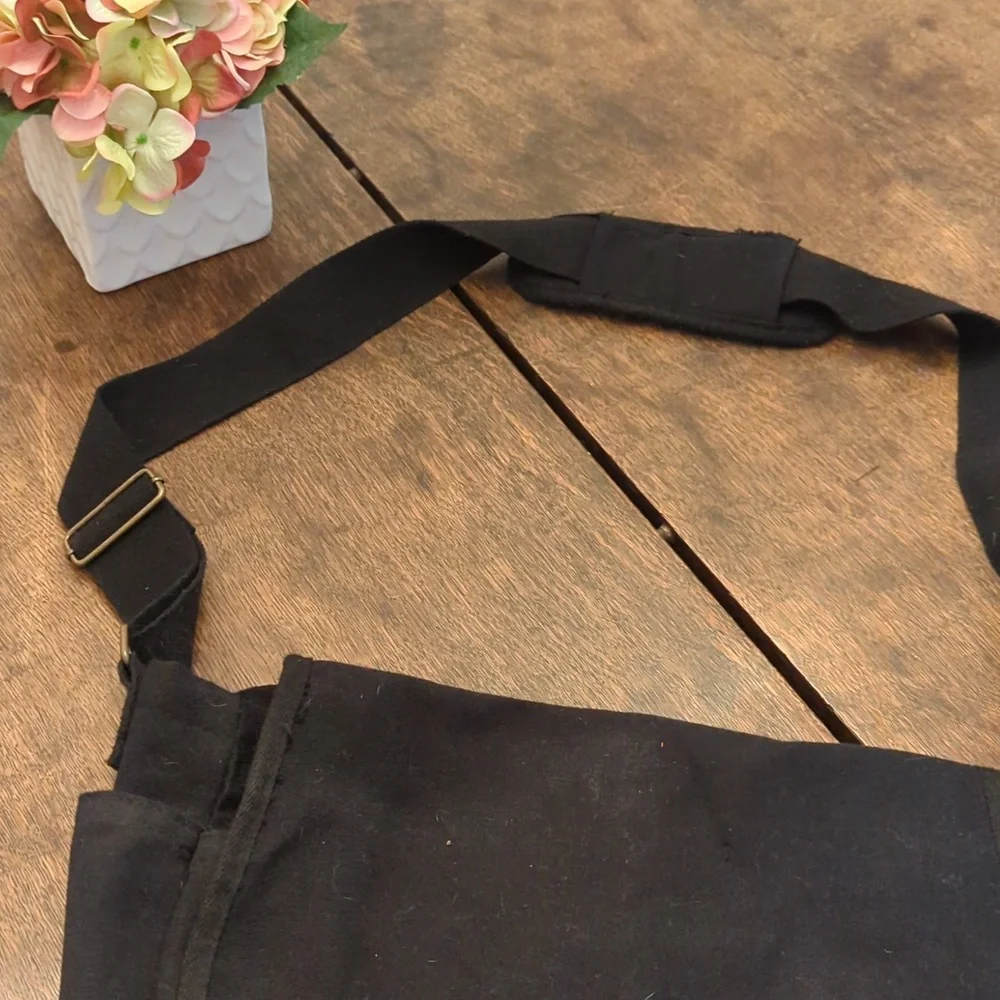 sweetbriar black messenger